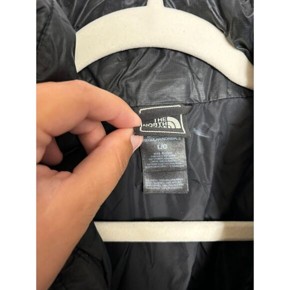 The North Face Black Puffer Jacket - Picture 3 of 6